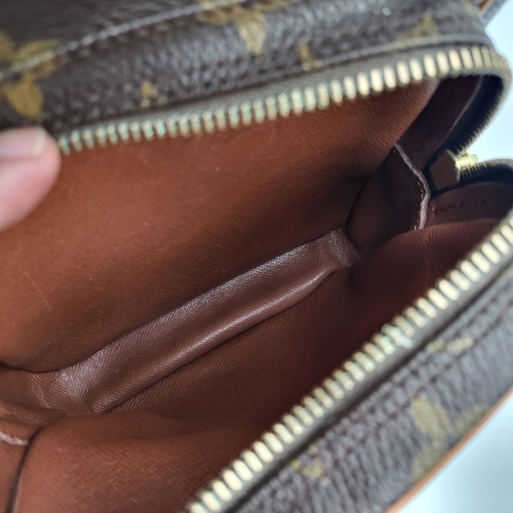 LOUIS VUITTON Monogram Canvas Amazone PM, Authentic w/COA. - Picture 8 of 16
